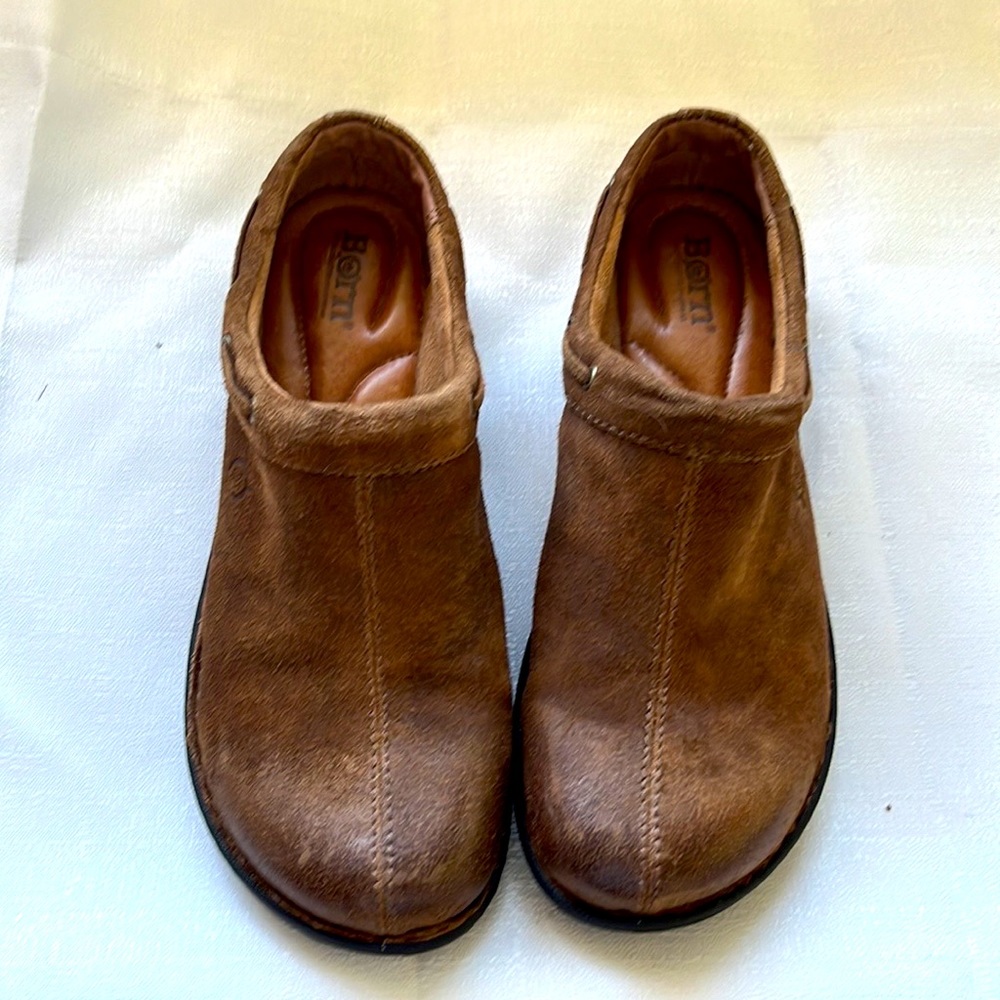 Born Crown Tahoe mule/clogs 9.5 medium in brown. Excellent pre-owned con…